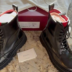 Gucci Women’s Black Leather Lace-Up Combat Boots